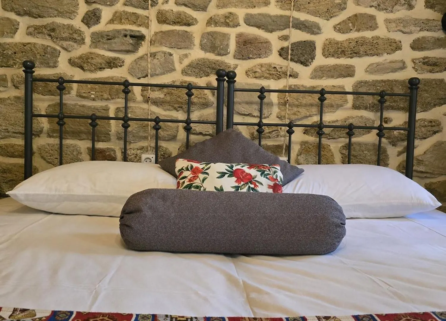 Old Rooms Hotel Nz Bakoe