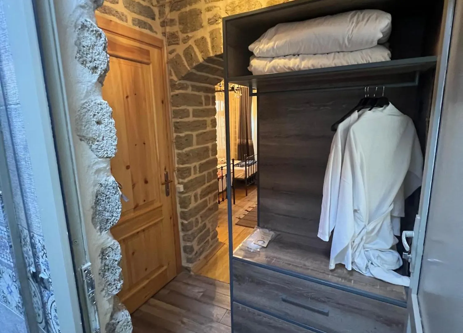 Old Rooms Hotel Nz Bakoe