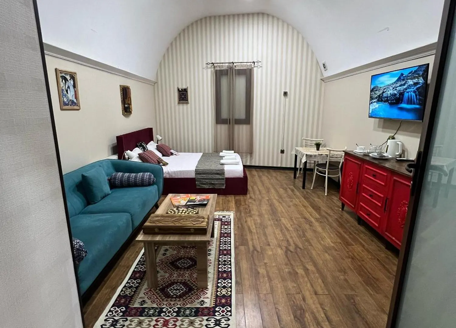 Old Rooms Hotel Nz Bakoe