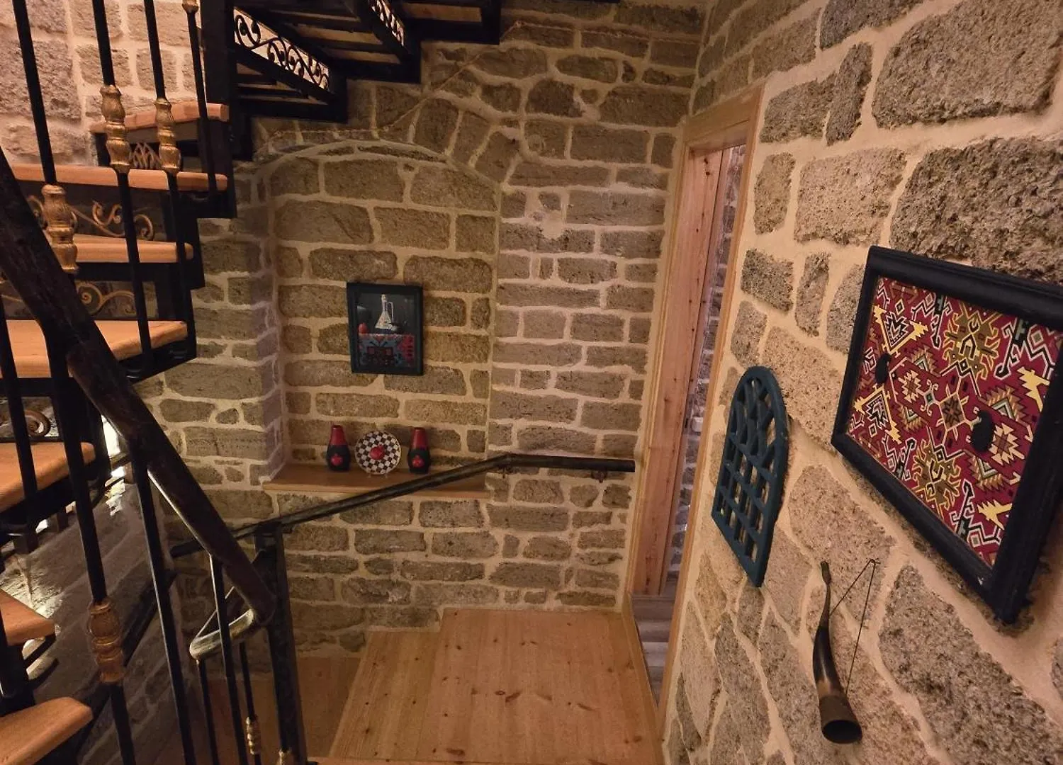Old Rooms Hotel Nz Baku